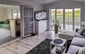 Lovely Home In Valdemarsvik With Wifi