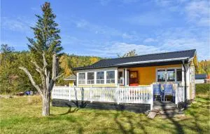 2 Bedroom Stunning Home In Kolmården - 南雪平