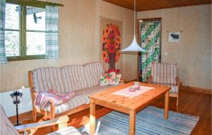 3 Bedroom Gorgeous Home In Skärblacka