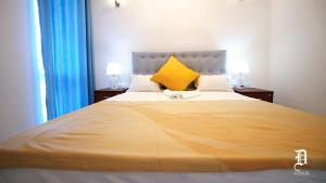 The Beach Front Apartment - A Beach front in Colombo