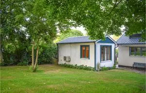 Lovely Apartment In Beddingestrand - Trelleborg