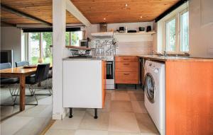 Stunning Home In Löberöd With Kitchen