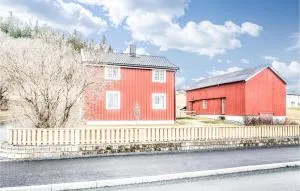 3 Bedroom Cozy Home In Levanger - Overhalla 