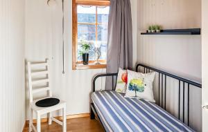 Amazing Home In Mönsterås With Kitchen