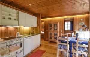 Awesome Home In Strömstad With Kitchen