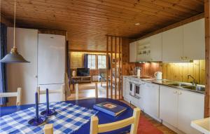 Awesome Home In Strömstad With Kitchen