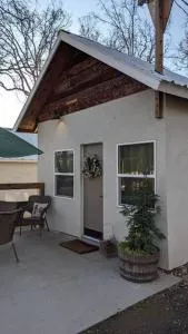 Cozy Cabin - Hoffman Point