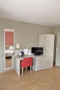 Hotels Hotel Newport : Chambre Lits Jumeaux - Non remboursable