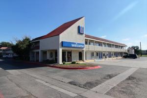 Motel 6-Amarillo, TX - Airport