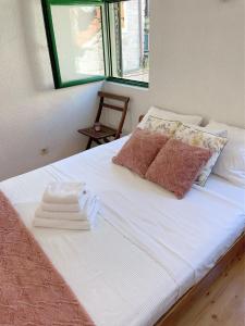 House Ivančić-free parking