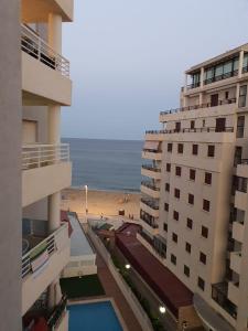 Apartamento Aquarium Park, 1ª linea de playa, piscina privada, aire acondicionado y wifi de alta velocidad