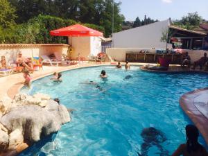Campings Camping maeva Escapades Le Casque Roi : photos des chambres