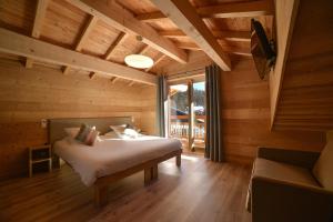 Hotels Hotel & Restaurant Les Escondus : photos des chambres