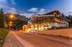Hotels Hotel & Restaurant Les Escondus : photos des chambres