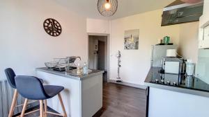 Appartements Appartement F2 refait a neuf tout confort : photos des chambres