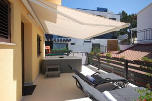 Apartment Poljak Njivice by El-Pi Tours 