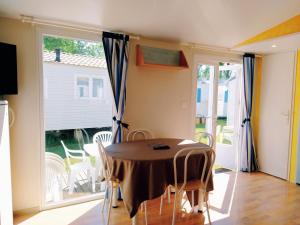 Campings Mobil-Home La Carpe - Camping Aurilandes : photos des chambres