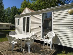 Campings Mobil-Home La Carpe - Camping Aurilandes : photos des chambres