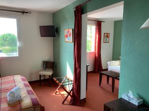 Hotels Le Mas De Gaujac : photos des chambres