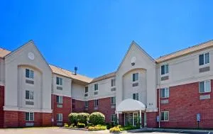 MainStay Suites- Kansas City Overland Park - 雷内克萨