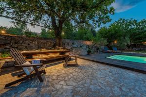 Villa Stone House Magarac