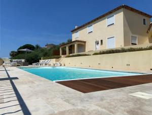 Villas Villa avec piscine chauffee Nice collines : photos des chambres