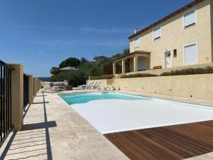 Villas Villa avec piscine chauffee Nice collines : photos des chambres