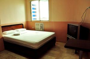 GV Hotel - Ipil