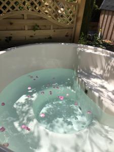 Romantic Croft with Private Hot Tub