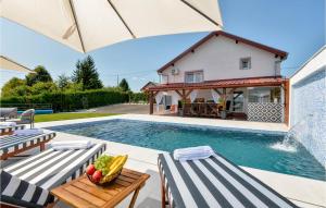 Beautiful Home In Vrtlinovec With Sauna