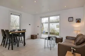 Your Home B. - 米德尔哈尼斯