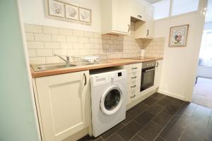 Lyn View Cottage - Modern Lynmouth Townhouse