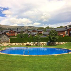 Maisons de vacances Casa adosada con piscina y maravillosas vistas : photos des chambres