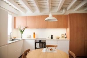 Lets Holidays NICE HOUSE CLOSE TO THE CASTLE