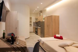 Contemporary Studios Old Port by Corfuescapes