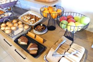 Hotels Hotel La Pinede : photos des chambres