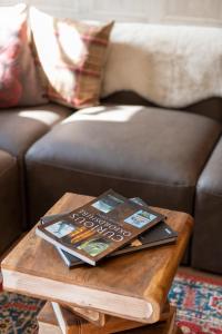 3 Bedroom House - a very British place to stay - near city centre !