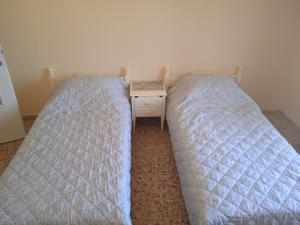 Apartment on the beach near airport