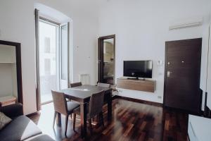 Dimora Silvia by MONHOLIDAY