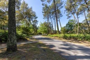 Maisons de vacances Care Villa T4 avec piscine : Maison 3 Chambres