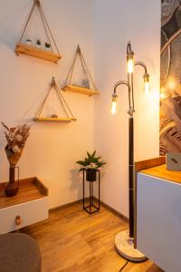 Stylish Modern Apartment next to New York Cafe