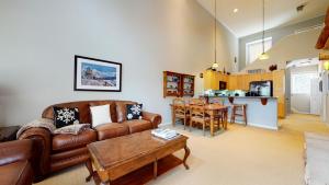 Mammoth Green #205 condo