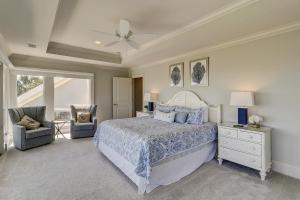 Oceanfront 7 BR 7 BA Wonderful Pool Deck Beach gear and bike rentals included