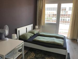 Roland apartment WestND