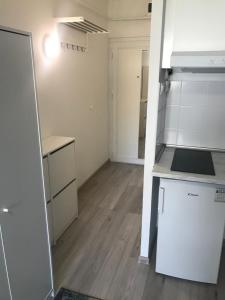 Roland apartment WestND