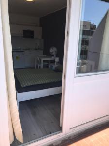 Roland apartment WestND