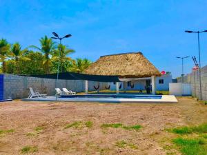 Bella casa de playa 2, junto al mar con piscina privada