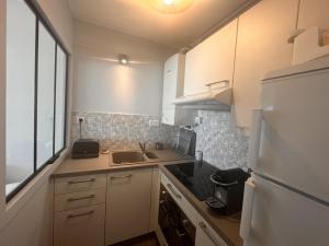 Studio 2* avec balcon face à la mer, ascenseur, proche plage et commerces, 2 pers. - FR-1-197-387