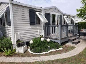 Chalets Chalet Dolus-d'Oleron, 3 pieces, 4 personnes - FR-1-246A-120 : photos des chambres