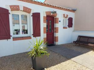 Maisons de vacances Maison Saint-Hilaire-de-Riez, 2 pieces, 4 personnes - FR-1-91-180 : photos des chambres